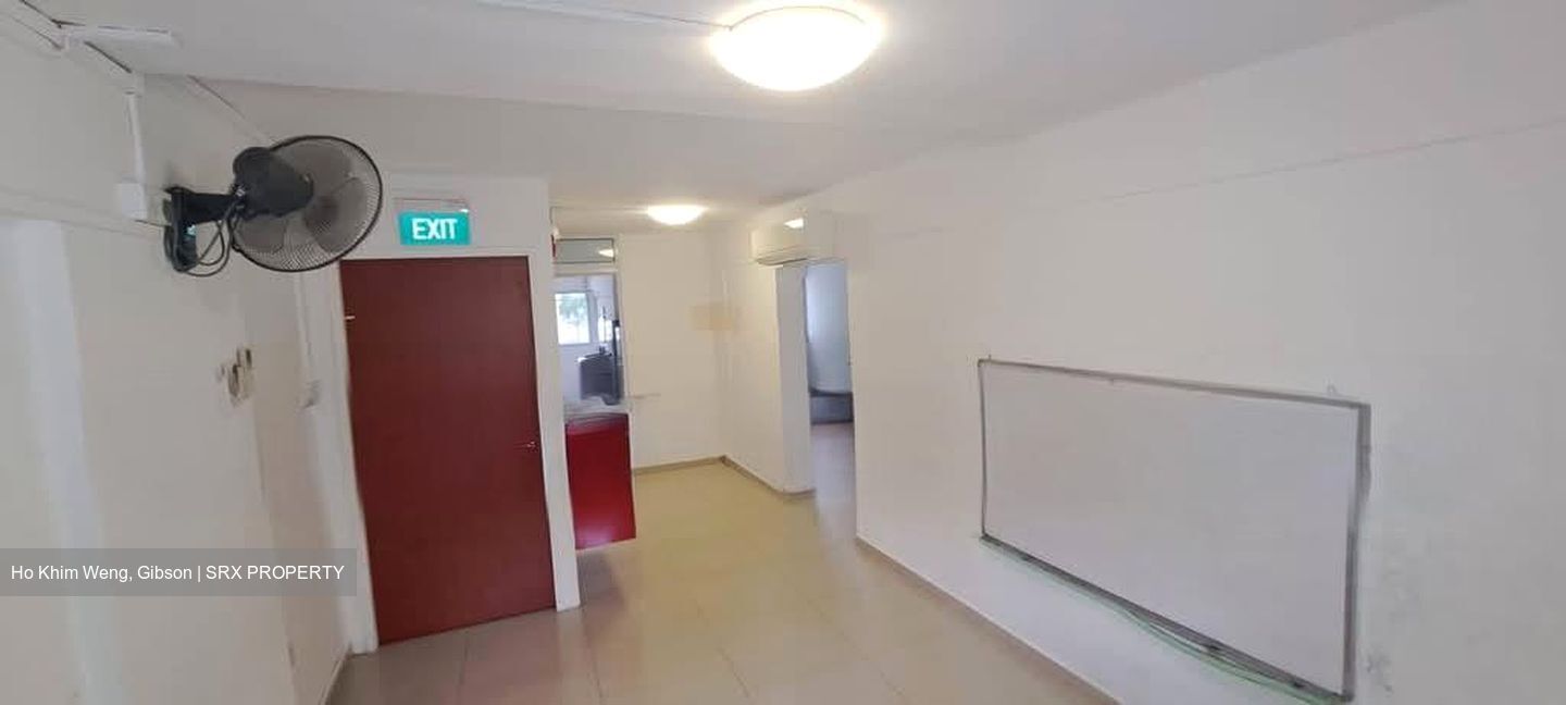 Yishun Street 22 (D27), Shop House #591926331